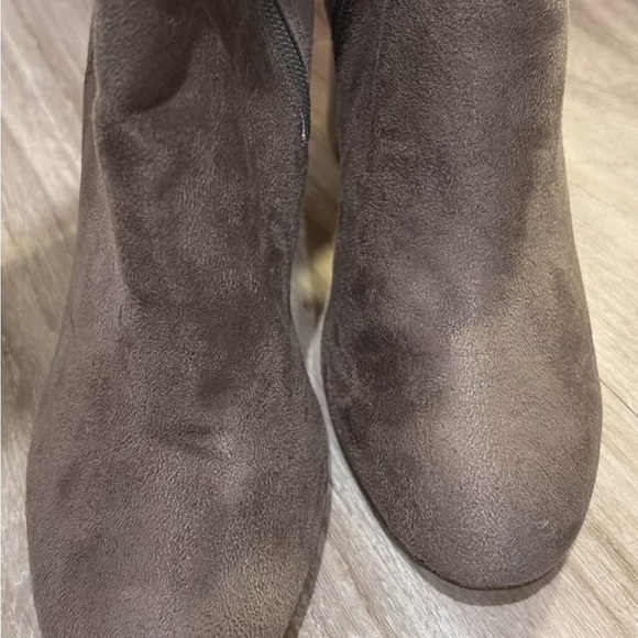 Sam Edelman Brown knee high heeled Boots - Picture 3 of 5